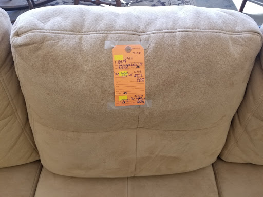 Thrift Store «The Salvation Army Family Store & Donation Center», reviews and photos, 6715 Dempster St, Morton Grove, IL 60053, USA