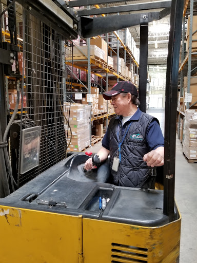 Courier Service «Excel Courier and Logistics», reviews and photos, 405 Glenn Dr #1, Sterling, VA 20164, USA