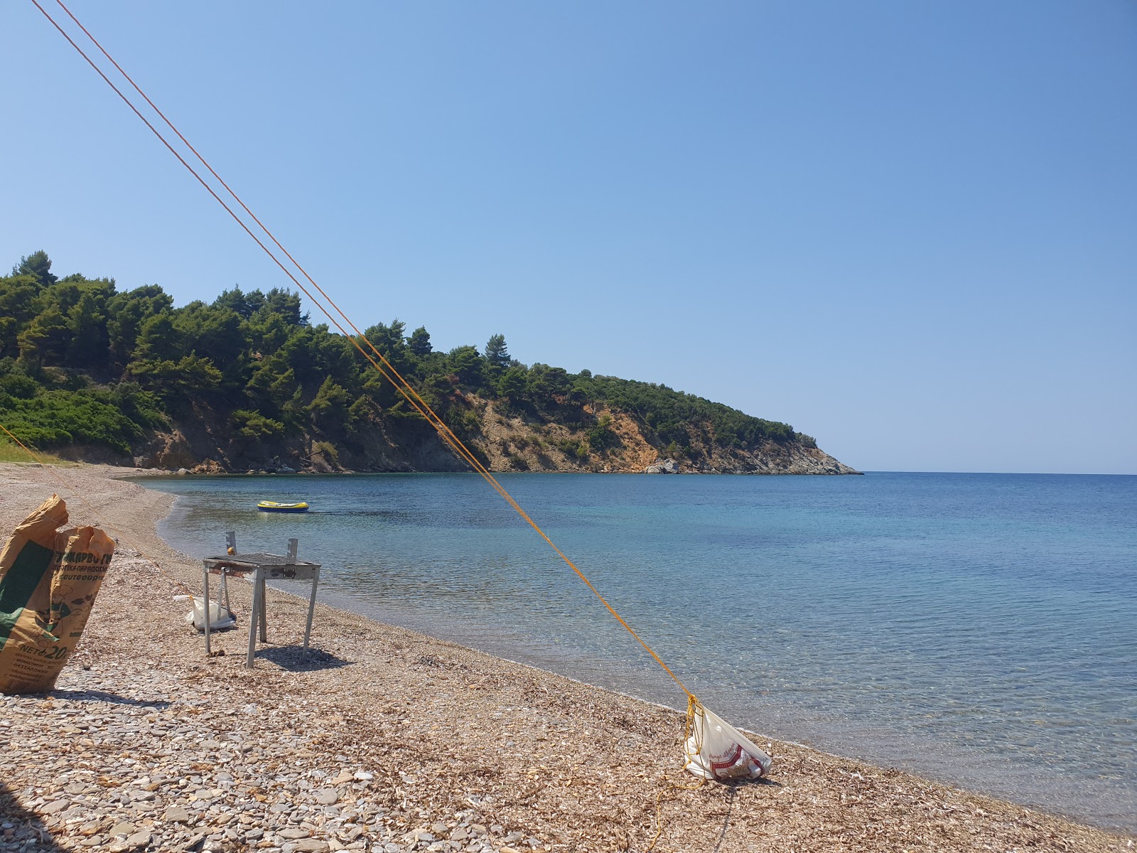 Foto av Secret beach med något ren nivå av renlighet