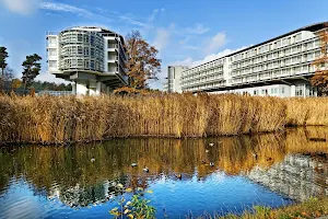 Kongresshotel Potsdam am Templiner See image