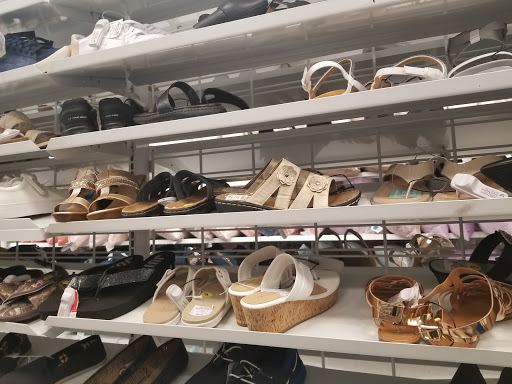 Clothing Store «Ross Dress for Less», reviews and photos, 1219 N Fry Rd, Katy, TX 77449, USA