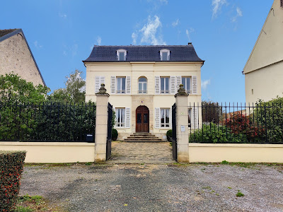 Institut du Christ Roi Souverain Prêtre – Province de France à Montagny-Sainte-Félicité