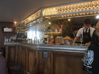 Atmosphère du Restaurant A la place saint georges à Paris - n°13