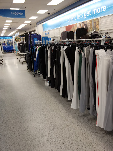 Clothing Store «Ross Dress for Less», reviews and photos, 1140 Bullsboro Dr, Newnan, GA 30265, USA