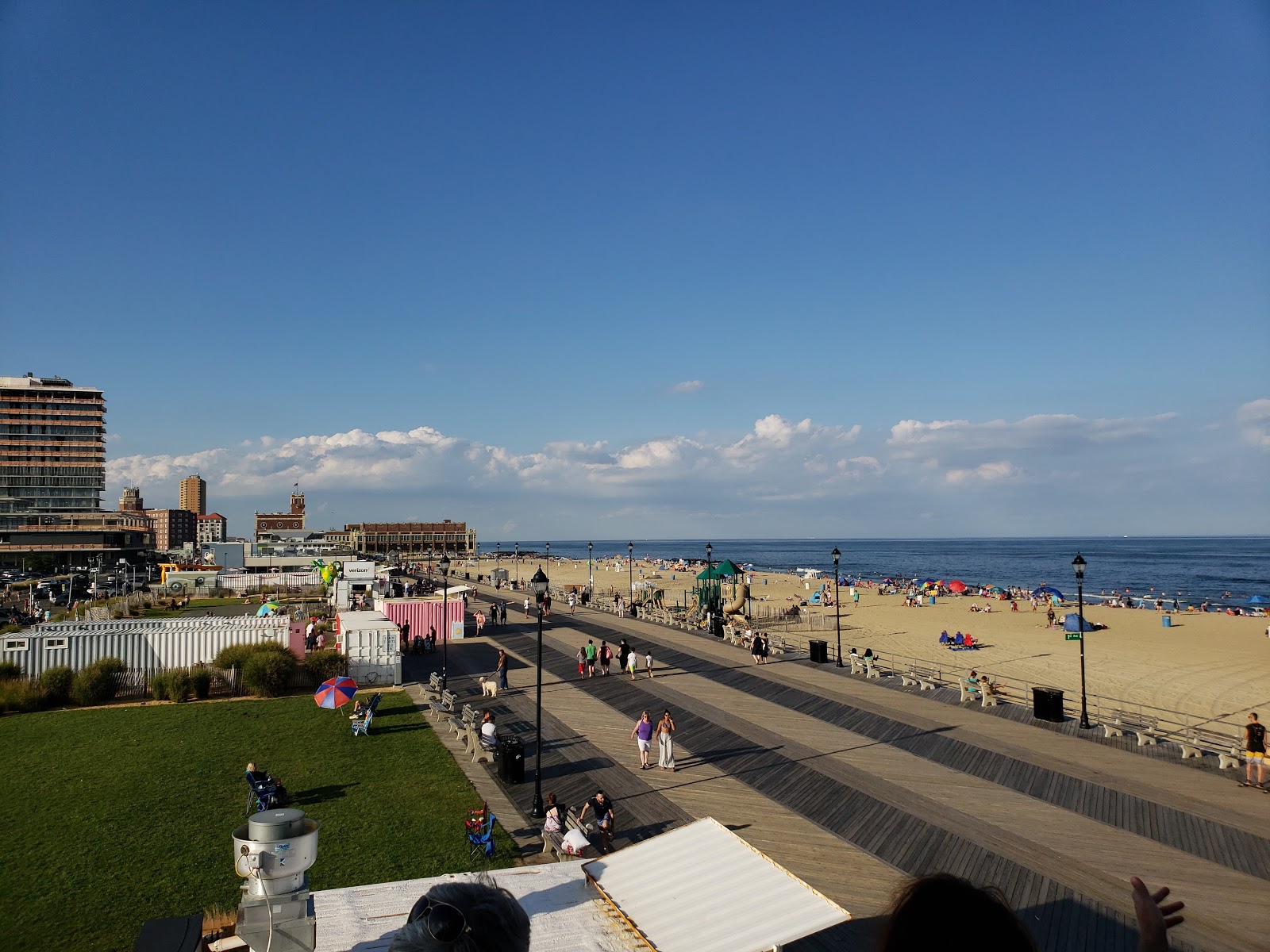 Foto van Ocean Grove Beach met recht en lang