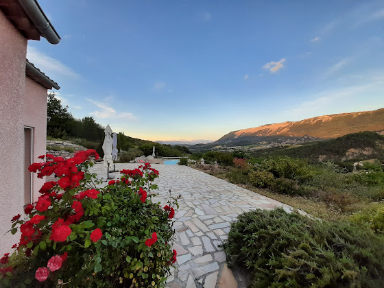 Photos du propriétaire Location d'appartement de vacances Villa Le PARADIS 05700 Orpierre