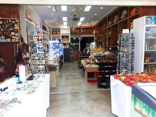 Handicraft shops in Phuket