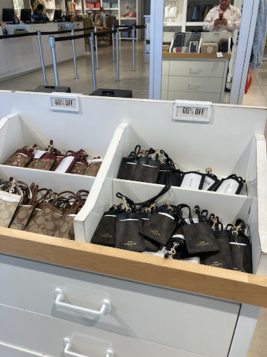 Store «Coach», reviews and photos, 8375 Arroyo Cir A059, Gilroy, CA 95020, USA