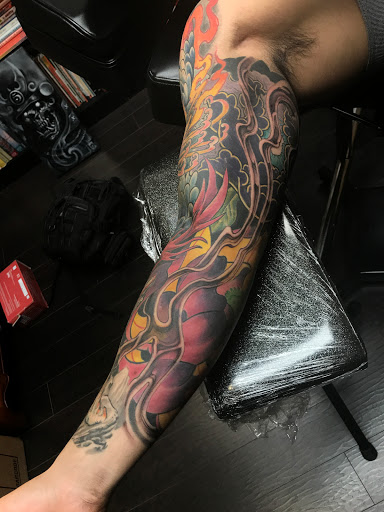 Explore 4 siblings tattoo ideas, creative tattoo ideas in Addison, available at Cat Tattoo