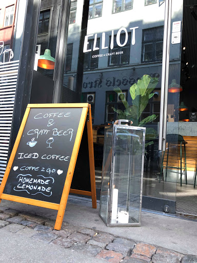 Elliot - Coffee & Craft Beer
