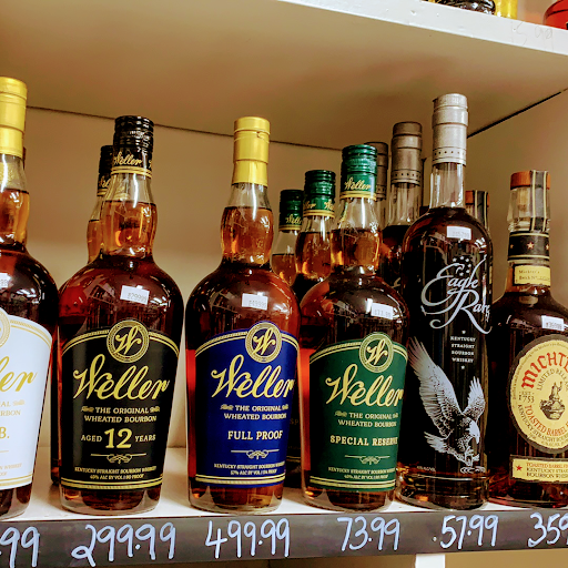 Liquor Store «Carhart Wines & Liquors», reviews and photos, 343 Mamaroneck Ave, White Plains, NY 10605, USA