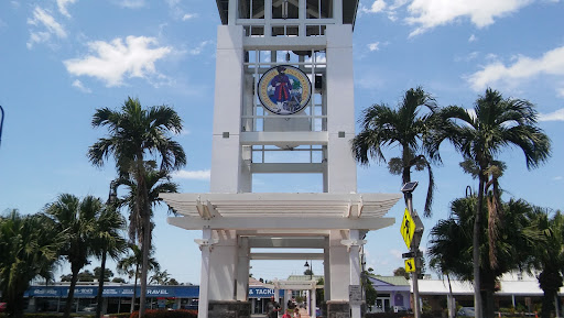 Liquor Store «ABC Fine Wine & Spirits», reviews and photos, 204 107th Ave, Treasure Island, FL 33706, USA