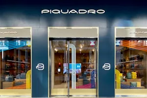 Piquadro Boutique Torino image