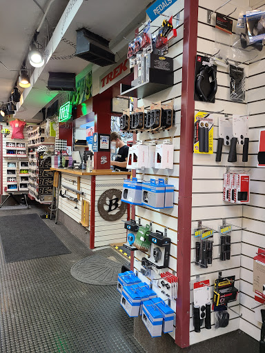 Bicycle Store «Bicycle Garage, Inc.», reviews and photos, 507 E Kirkwood Ave, Bloomington, IN 47408, USA