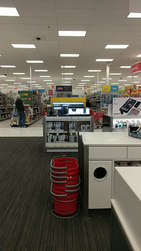 Department Store «Target», reviews and photos, 120 Hawley Ln, Trumbull, CT 06611, USA