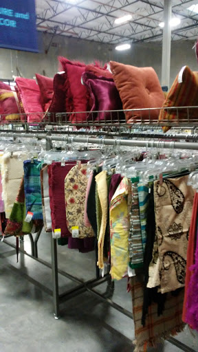 Furniture Store «101 & Ludlow Goodwill Redesign Store & Donation Center», reviews and photos, 8679 W Ludlow Dr Suite 5, Peoria, AZ 85381, USA