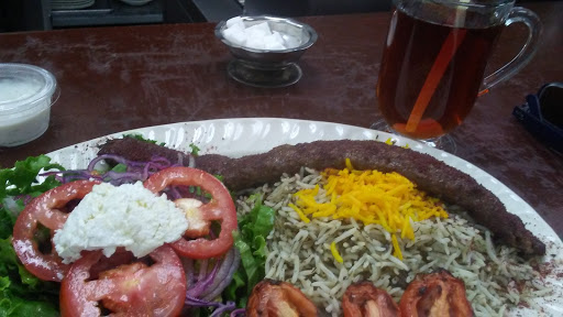 Shopping Mall «Villa Norte Shopping Center», reviews and photos, 3251 Holiday Ct, La Jolla, CA 92037, USA