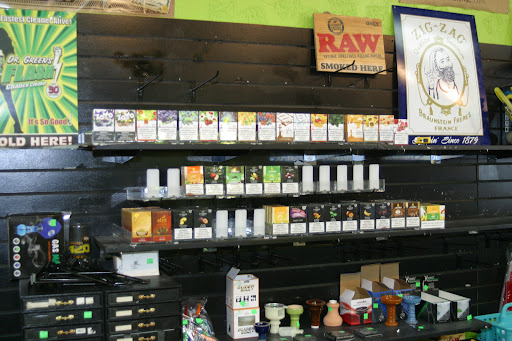 Tobacco Shop «Hypnotized Smoke Shop», reviews and photos, 2967 Patterson Rd, Florissant, MO 63031, USA