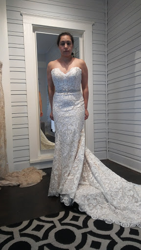 Bridal Shop «Blush Bridal Lounge», reviews and photos, 1815 W 35th St, Austin, TX 78703, USA