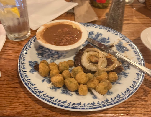 American Restaurant «Cracker Barrel Old Country Store», reviews and photos, 200 Cracker Barrel Dr, Clarksville, TN 37040, USA