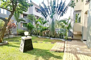 Makula Premium Apartments image