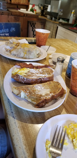 Convenience Store «Riverkern General Store and Deli», reviews and photos, 16130 Sierra Way, Kernville, CA 93238, USA