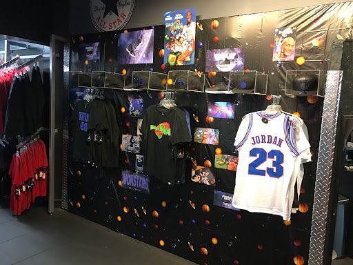 Shoe Store «Sole Street Shoes», reviews and photos, 716 16th St # 1, Denver, CO 80202, USA