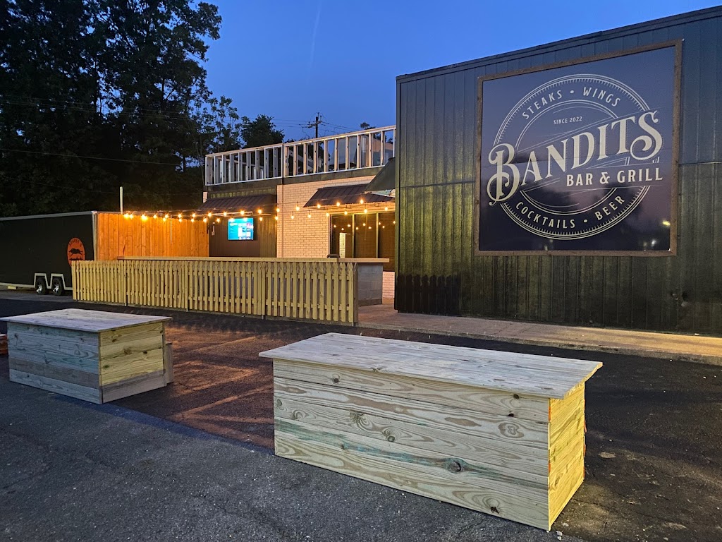 August's Barbeque 35150