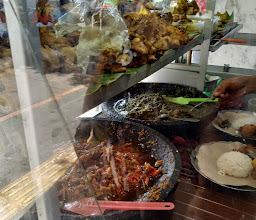 Ayam Goreng Dadakan Sambel Cibiuk photo