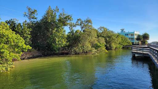 Marine Supply Store «West Marine», reviews and photos, 2401 S Andrews Ave, Fort Lauderdale, FL 33316, USA