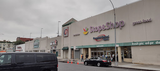Grocery Store «Stop & Shop», reviews and photos, 1009 Flatbush Ave, Brooklyn, NY 11226, USA