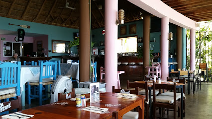 Marina Bar & Grill by Oso,s - Del Mar 4, La marina, 63732 Cruz de Huanacaxtle, Nay., Mexico