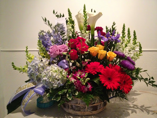 Florist «Village Flowers», reviews and photos, 28500 Miles Rd, Solon, OH 44139, USA
