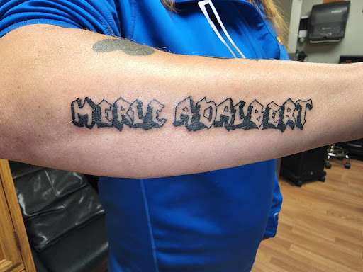 Explore moms name tattoo ideas for men, creative tattoo ideas in Canon City, available at Royal Gorge Custom Tattoos & Piercings LLC