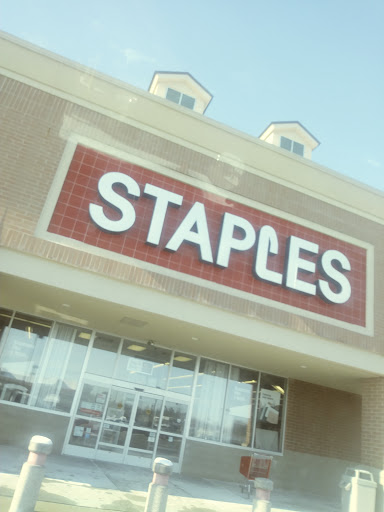 Office Supply Store «Staples», reviews and photos, 6272 Saginaw Rd, Grand Blanc, MI 48439, USA