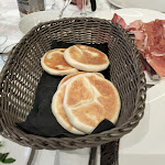 Photo n°3 de l'avis de Momi. fait le 16/11/2023 à 15:17 sur le  Ristorante Paddock à Pozza, Maranello