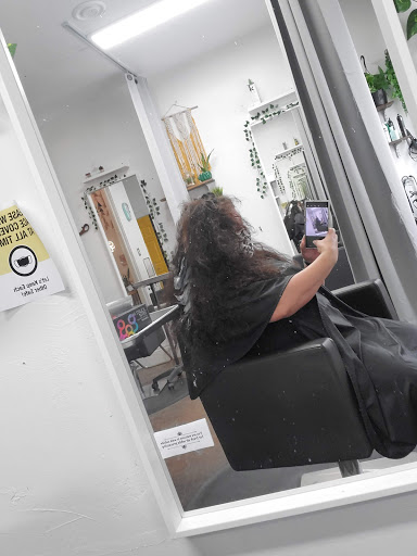 Beauty Salon «Mint Salon A Paul Mitchell Focus Salon», reviews and photos, 1016 S Presa St, San Antonio, TX 78210, USA