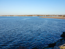 Foto von Great Kills Beach mit lange, gerade küste