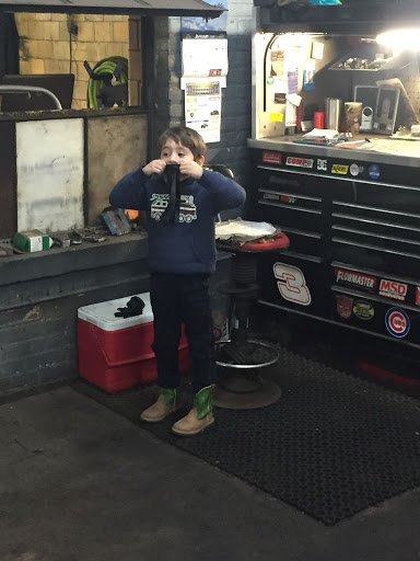 Auto Repair Shop «Cabrales Auto Repair», reviews and photos, 8437 S Commercial Ave, Chicago, IL 60617, USA