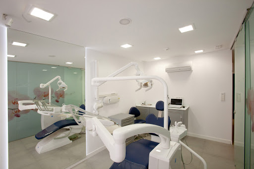 Clínica Dental Dermodent Amorebieta en Amorebieta-Etxano, Vizcaya