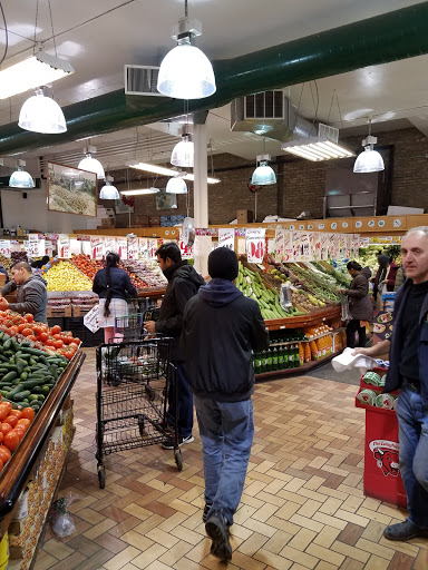 Produce Market «Fresh Farms», reviews and photos, 2626 W Devon Ave, Chicago, IL 60659, USA