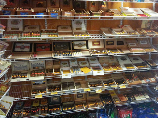 Tobacco Shop «M & I Smoke Shop», reviews and photos, 1239 S Higley Rd #104, Mesa, AZ 85206, USA