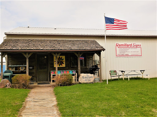 Remillard Signs and Barn Quilts