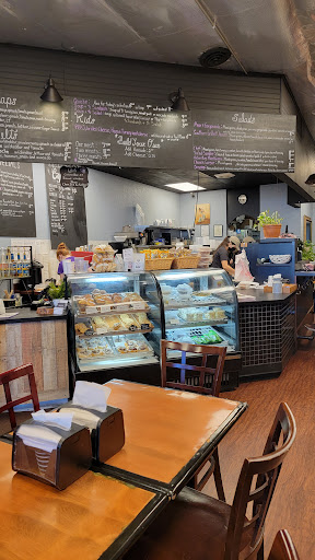 Bakery «Cinnamon Bear Bakery & Deli», reviews and photos, 600 University Blvd, Harrisonburg, VA 22801, USA