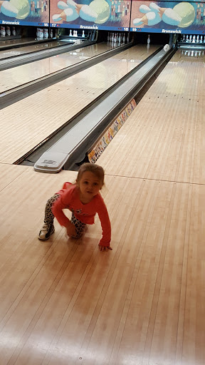 Bowling Alley «Emerson Bowling Lanes», reviews and photos, 1501 36th St, Parkersburg, WV 26104, USA
