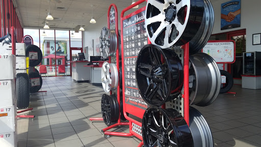 Tire Shop «Discount Tire Store - Lebanon, TN», reviews and photos, 613 S Cumberland St, Lebanon, TN 37087, USA