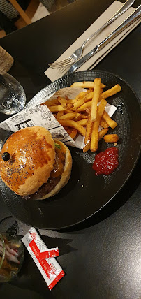 Hamburger du Bistrot D4 Saisons | Restaurant Bistronomique de Viandes d'exception | Toulon (Var) à Solliès-Toucas - n°3