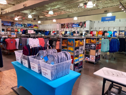 Sportswear Store «Columbia Sportswear Outlet Store - Premium Outlets», reviews and photos, 4976 Premium Outlets Way, Chandler, AZ 85226, USA