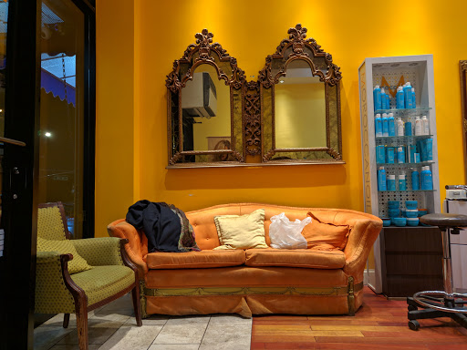 Beauty Salon «Pilatos Hair Salon & Boutique», reviews and photos, 80-13 Northern Blvd, Jackson Heights, NY 11372, USA