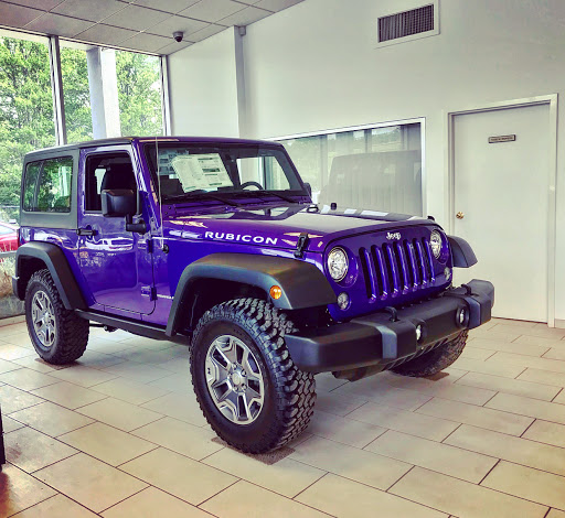 Car Dealer «Robert Green Chrysler Dodge Jeep», reviews and photos, 178 Bridgeville Rd, Monticello, NY 12701, USA